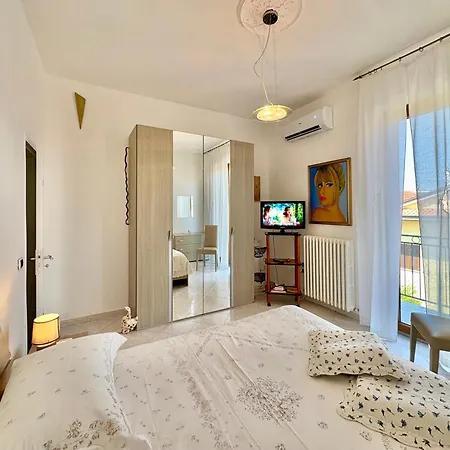 Casa Lilly Lejlighed Porto SantʼElpidio